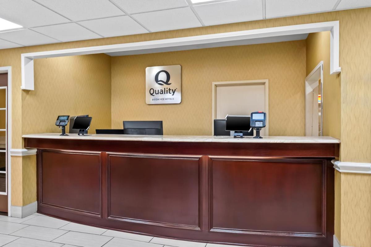 Holiday Inn Express Hotel & Suites San Antonio-Airport North an IHG Hotel - image 7