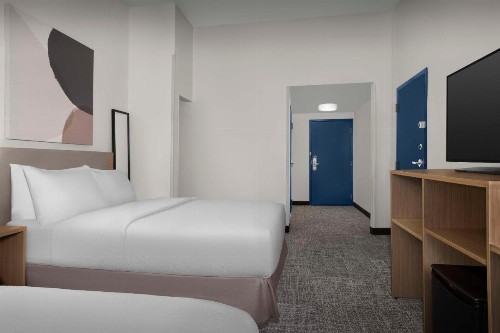 Comfort Inn & Suites San Antonio Airport - image 12