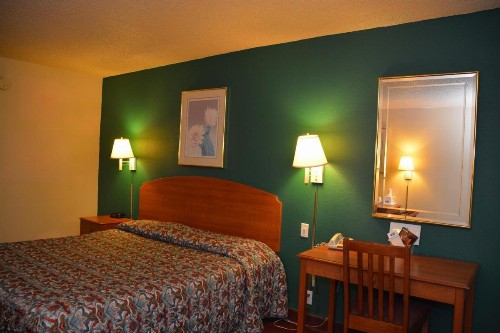 Stay Express Inn Near Ft. Sam Houston - image 6