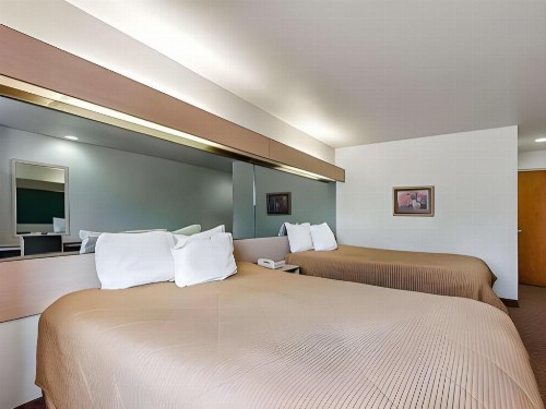 Quality Inn Downtown - near Market Square - image 15