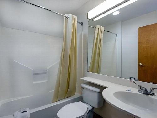 Quality Inn Downtown - near Market Square - image 19