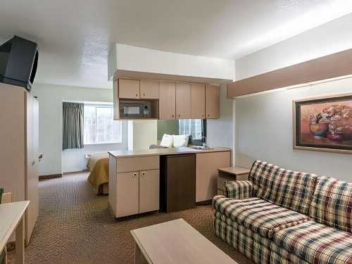 Quality Inn Downtown - near Market Square - image 26
