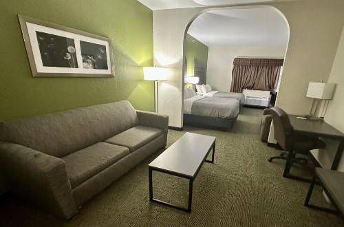 Quality Suites San Antonio - image 29