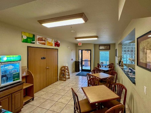 Quality Suites San Antonio - image 30