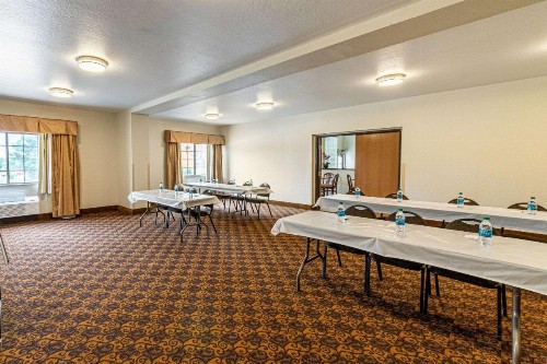 Quality Suites San Antonio - image 42