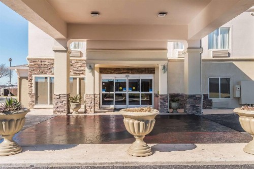 Comfort Inn San Antonio - image 10
