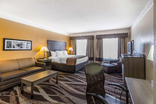 Comfort Inn San Antonio - image 21