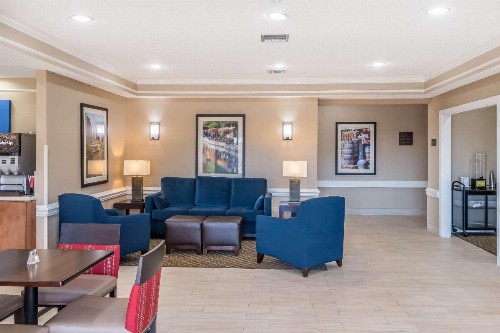 Comfort Inn San Antonio - image 25