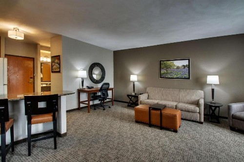 Drury Inn & Suites San Antonio Northwest Medical Center - image 33