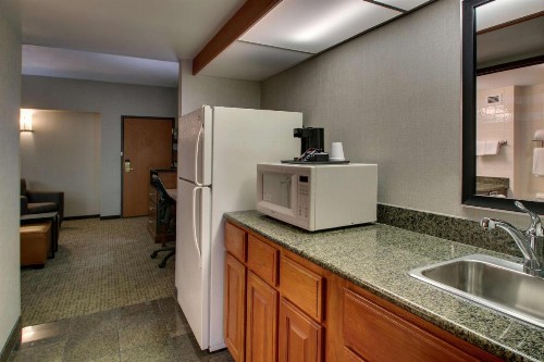 Drury Inn & Suites San Antonio Northwest Medical Center - image 37