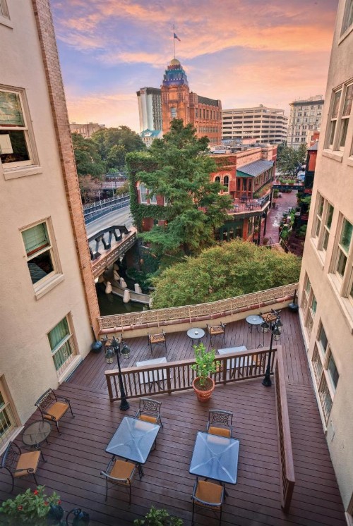 Club Wyndham Riverside Suites - image 6