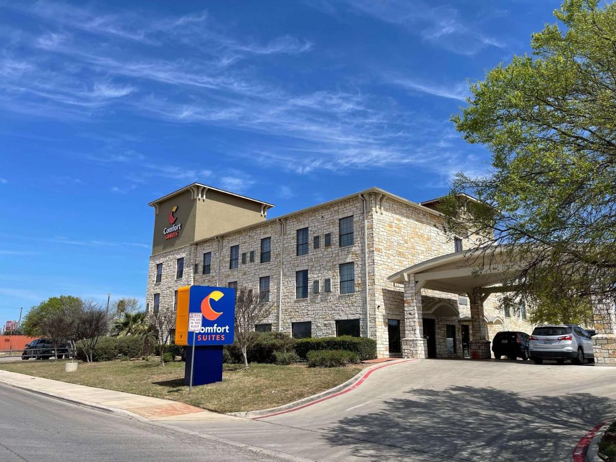 Comfort Suites Sea World/ Lackland - main image