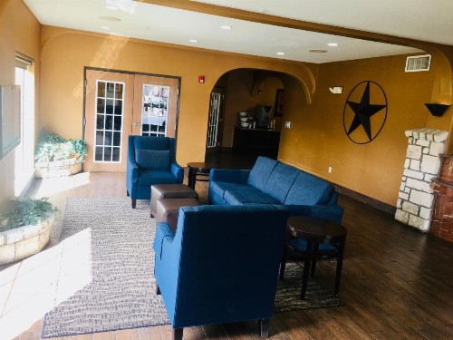 Comfort Suites Sea World/ Lackland - image 25