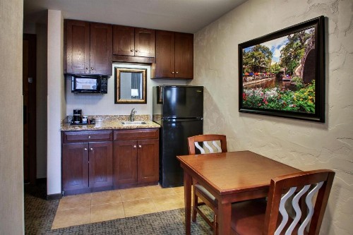 Drury Plaza Hotel San Antonio Riverwalk - image 39