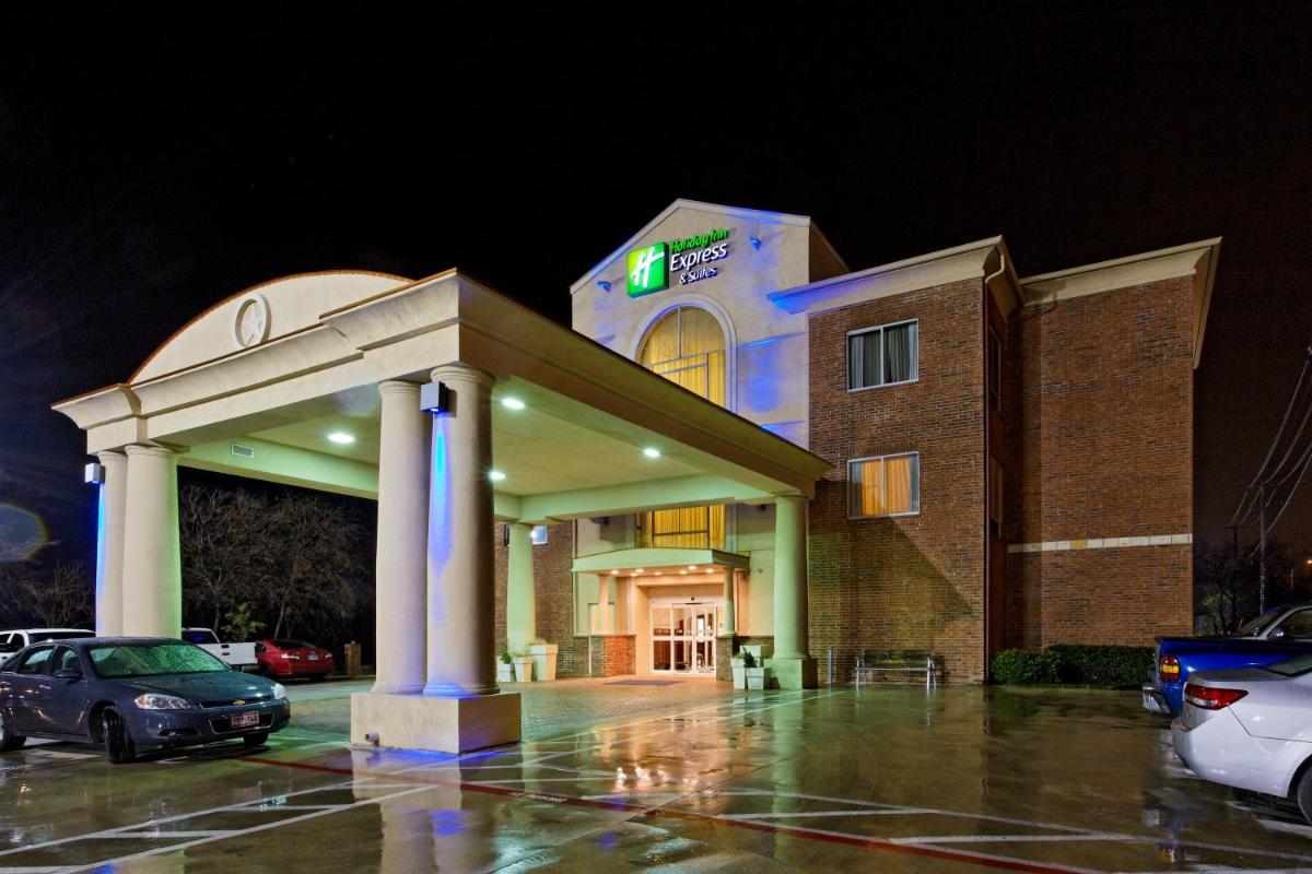 Holiday Inn Express & Suites San Antonio South - main image