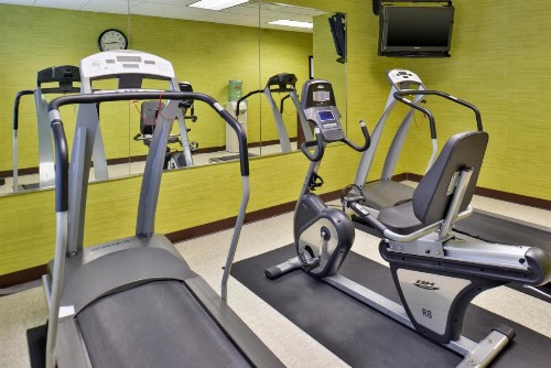 Holiday Inn Express & Suites San Antonio South - image 10