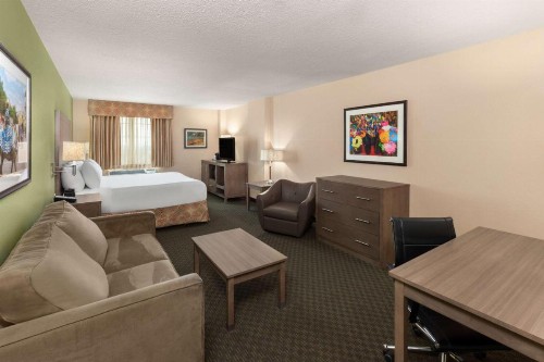 La Quinta by Wyndham San Antonio Medical Ctr. NW - image 39