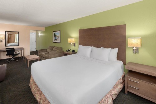 La Quinta by Wyndham San Antonio Medical Ctr. NW - image 41