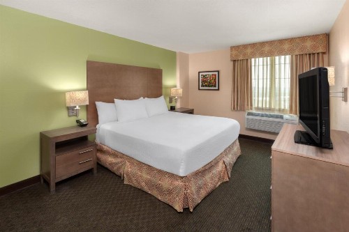 La Quinta by Wyndham San Antonio Medical Ctr. NW - image 6