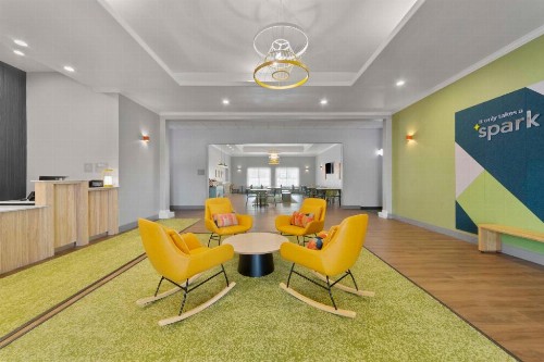 La Quinta Inn & Suites by Wyndham San Antonio The Dominion - image 5
