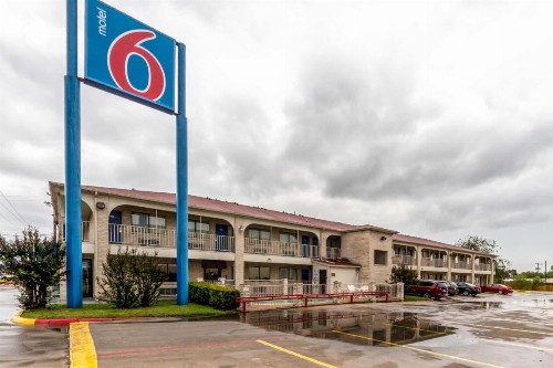 Motel 6-San Antonio TX - Splashtown
