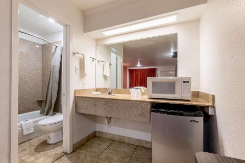 Motel 6-San Antonio TX - Splashtown - image 19