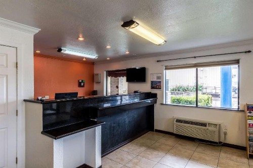 Motel 6-San Antonio TX - Splashtown - image 30