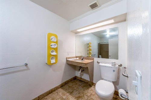 Motel 6-San Antonio TX - Splashtown - image 34