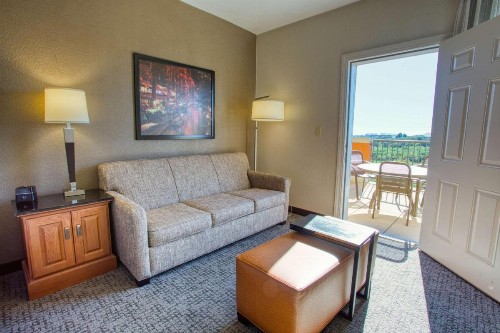 Drury Inn & Suites San Antonio Near La Cantera - image 18
