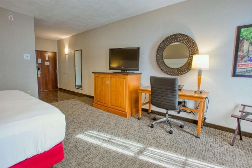 Drury Inn & Suites San Antonio Near La Cantera - image 21