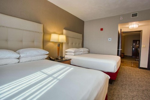 Drury Inn & Suites San Antonio Near La Cantera - image 33