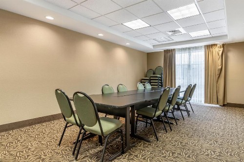 Comfort Suites Medical Center Near Six Flags - image 33