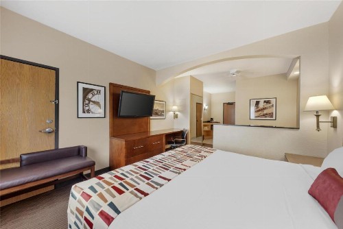 Best Western Alamo Suites Downtown - image 16