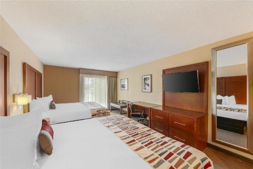 Best Western Alamo Suites Downtown - image 19