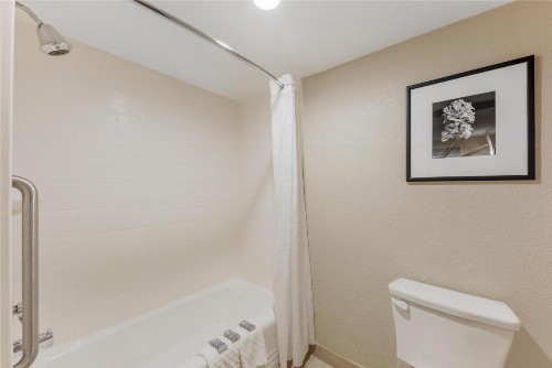 Best Western Alamo Suites Downtown - image 21