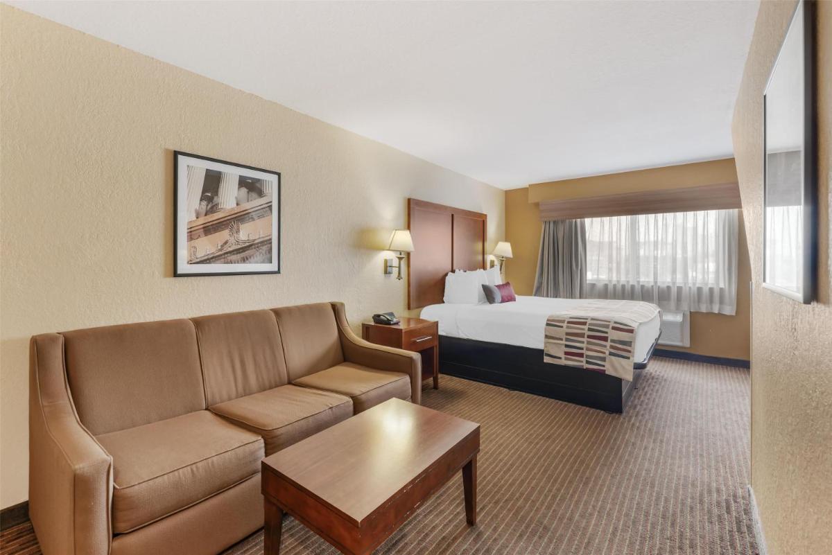 Best Western Alamo Suites Downtown - image 3