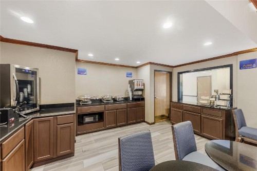 Best Western Alamo Suites Downtown - image 48