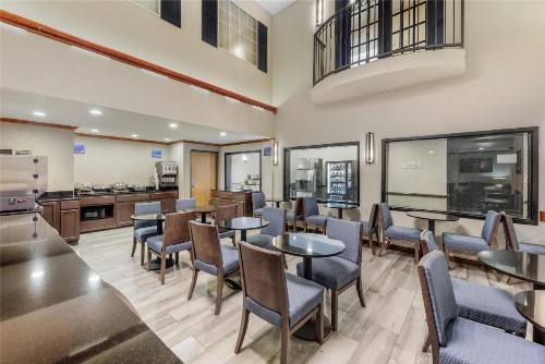 Best Western Alamo Suites Downtown - image 49