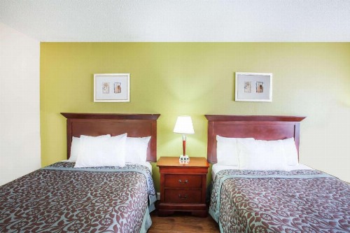 Days Inn by Wyndham San Antonio Alamo/Riverwalk - image 35