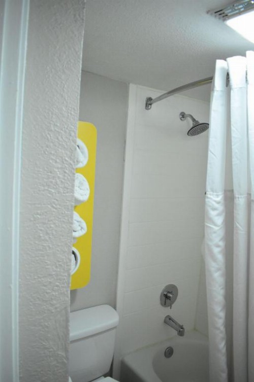 Days Inn by Wyndham San Antonio Alamo/Riverwalk - image 36