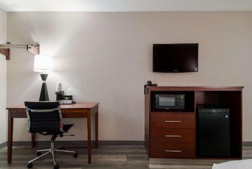 SureStay Plus Hotel by Best Western San Antonio North - image 12