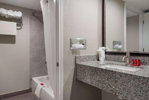 SureStay Plus Hotel by Best Western San Antonio North - image 15