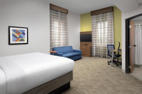 Holiday Inn Express San Antonio North Riverwalk Area an IHG Hotel - image 10