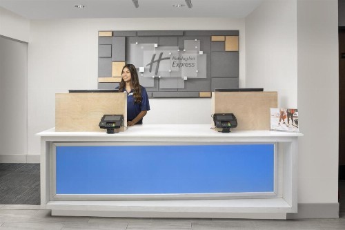 Holiday Inn Express San Antonio North Riverwalk Area an IHG Hotel - image 13
