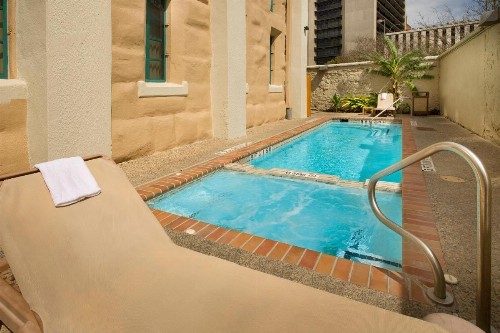 Holiday Inn Express San Antonio North Riverwalk Area an IHG Hotel - image 5