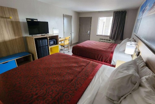 Days Inn Windcrest by Wyndham San Antonio - image 3