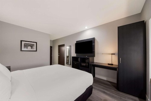 Microtel Inn & Suites by Wyndham San Antonio by SeaWorld - image 15