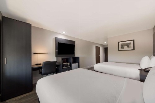 Microtel Inn & Suites by Wyndham San Antonio by SeaWorld - image 27