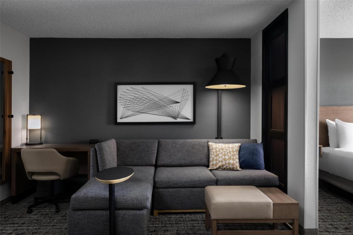 Hyatt Place San Antonio Riverwalk - image 4