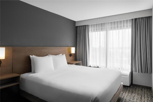 Hyatt Place San Antonio Riverwalk - image 8